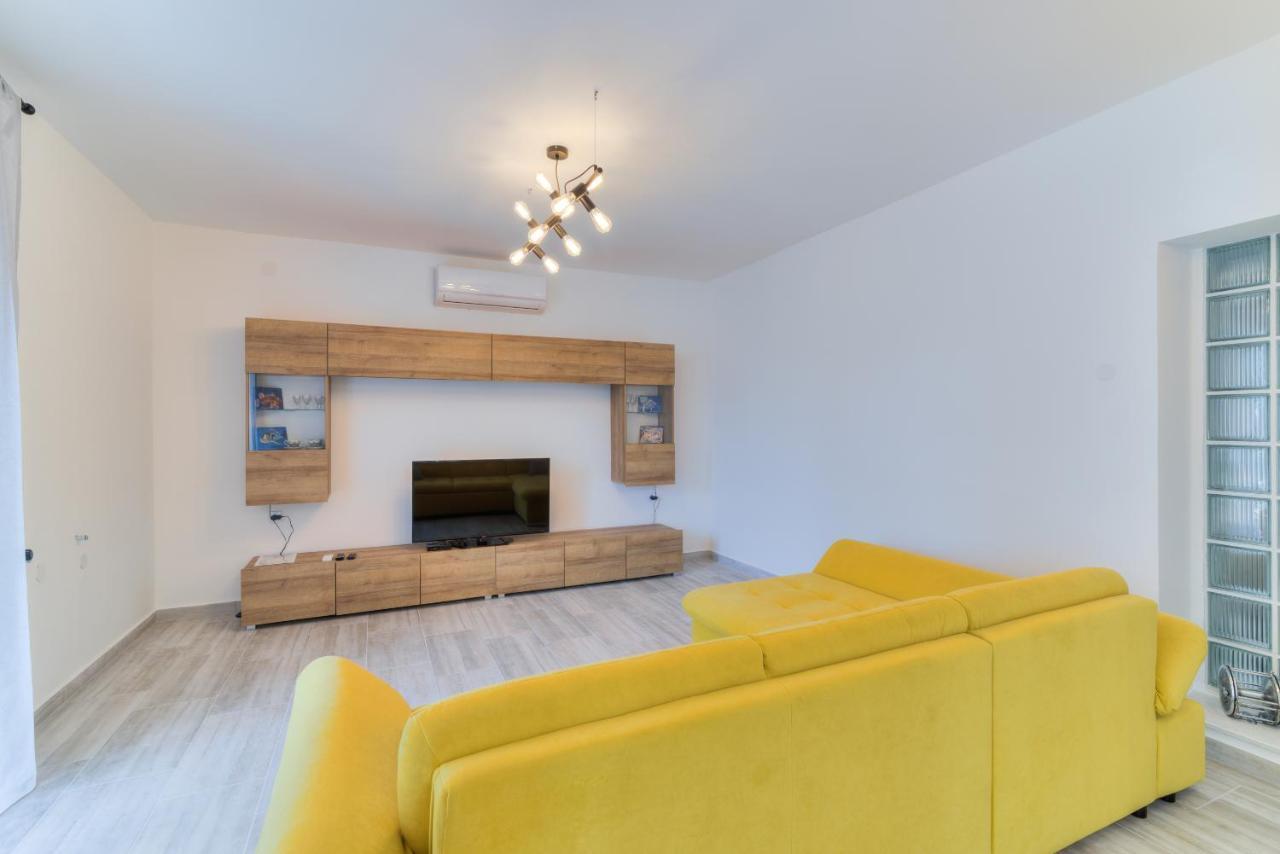 Demi II Apartment Senj  Bagian luar foto
