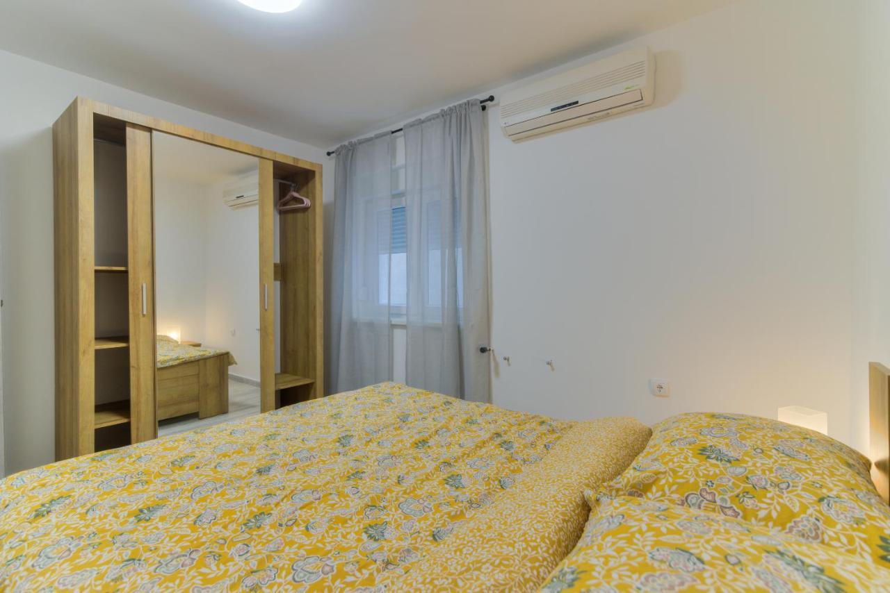 Demi II Apartment Senj  Bagian luar foto