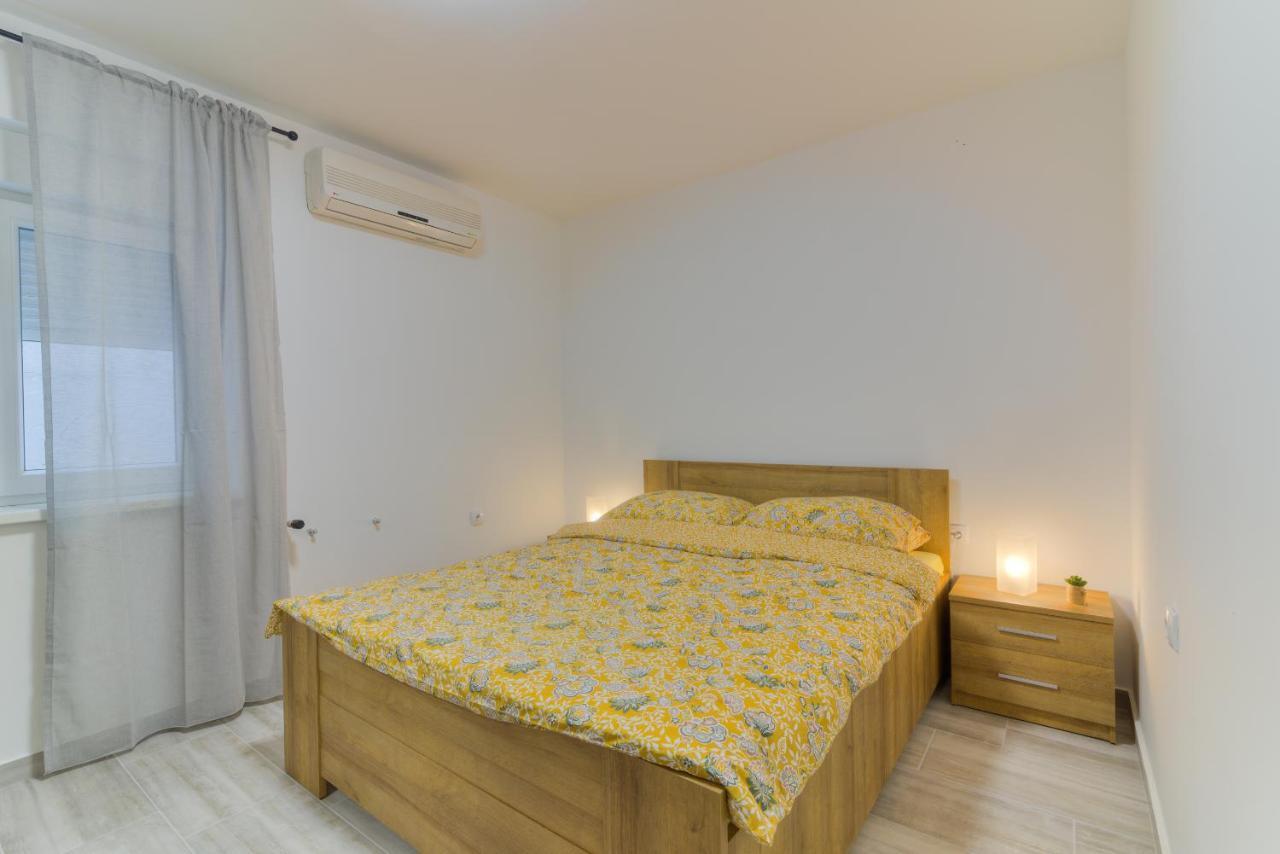 Demi II Apartment Senj  Bagian luar foto
