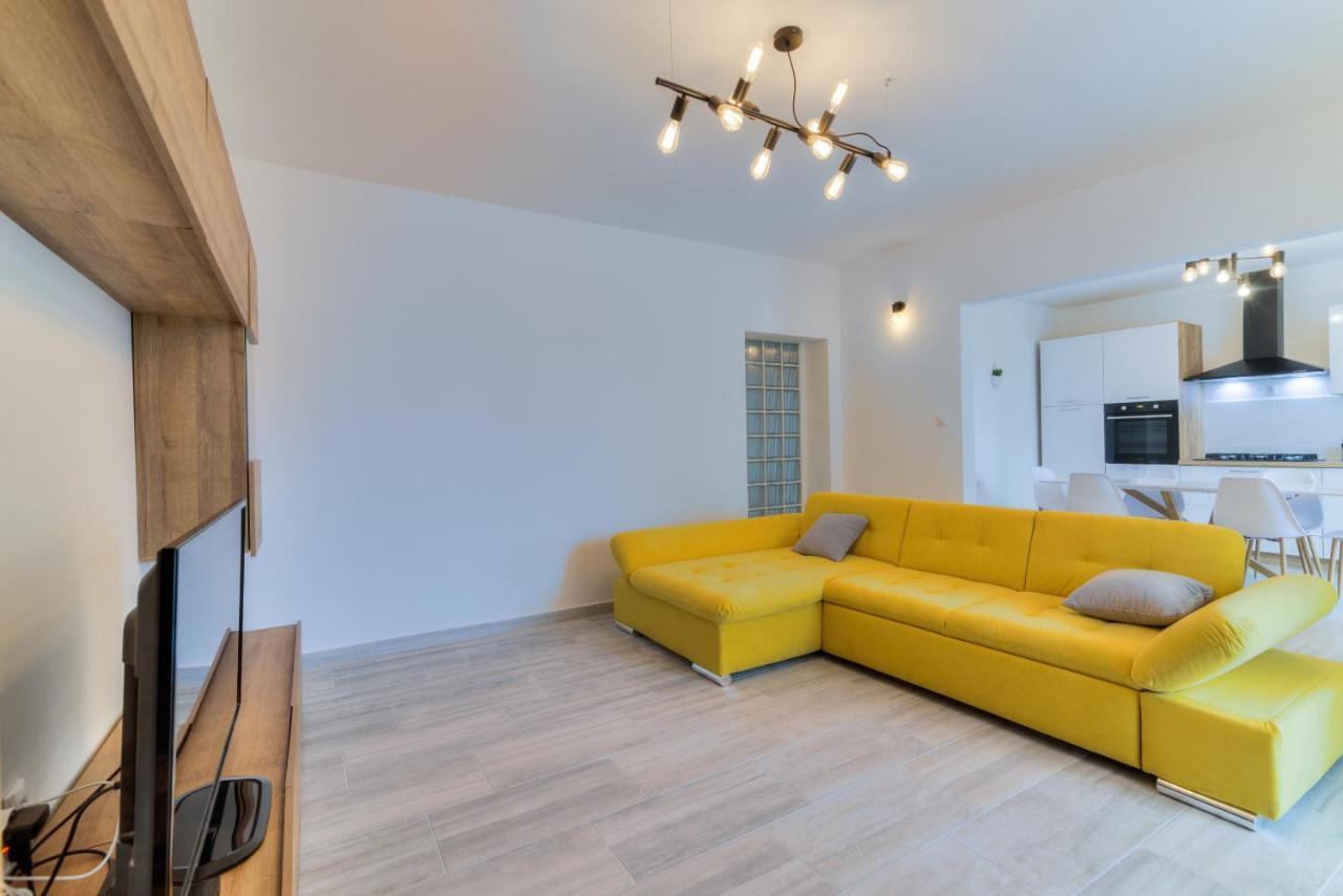 Demi II Apartment Senj  Bagian luar foto